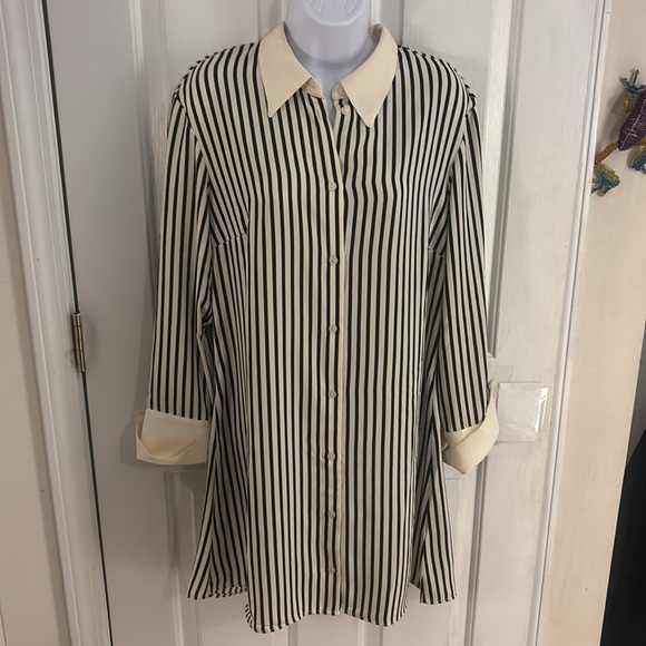 Stylish striped cream and black tunic - Picture 1 of 5
